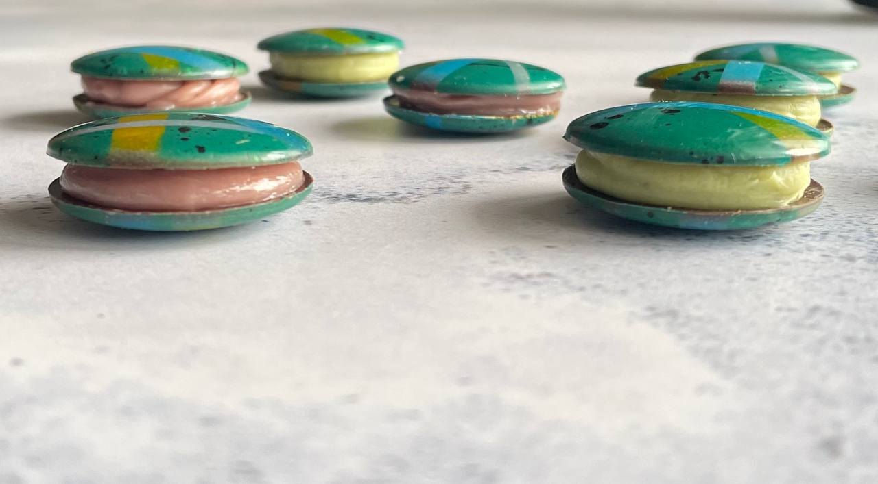 Cioccolatini dipinti a mano